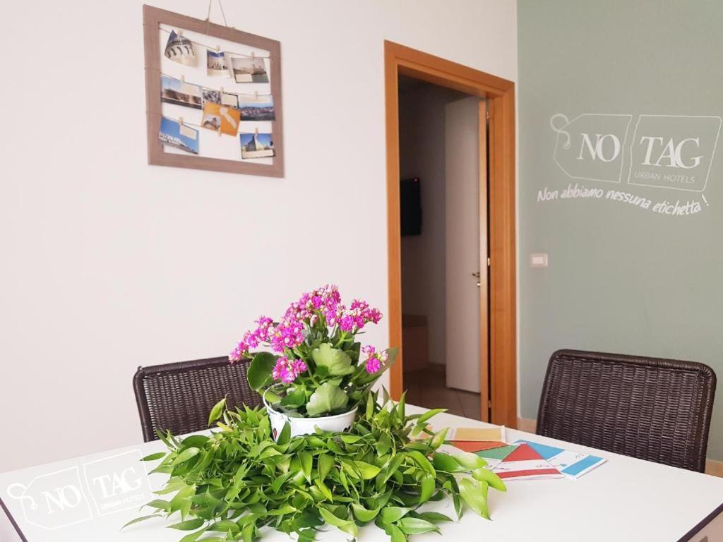 Colonna Rooms & Apartment Трані Екстер'єр фото